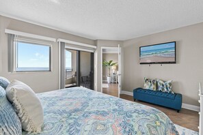 2 habitaciones, escritorio, tabla de planchar con plancha y wifi gratis 