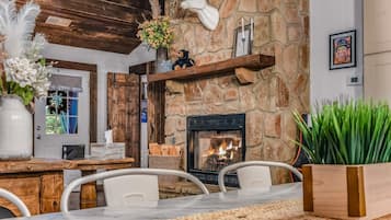 Cabaña, 2 habitaciones | Restaurantes