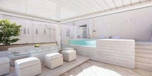 Baignoire à remous extérieure