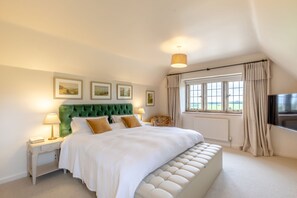 4 soverom, strykejern/-brett, reiseseng for barn og wi-fi