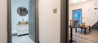 Stunning One Bedroom Apartments