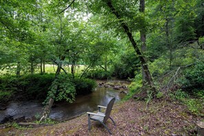 Property grounds - Millstone Haven- Creekside Retreat (Blue Ridge)