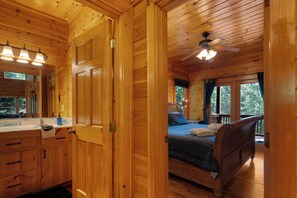 3 Schlafzimmer, Bügeleisen/Bügelbrett, WLAN, Bettwäsche