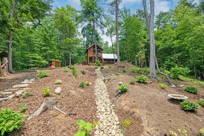 Property grounds - Three Loves Cabin-Cherry Log GA (Cherry Log)