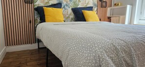 1 bedroom, WiFi, bed sheets