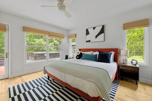 4 bedrooms, iron/ironing board, travel crib, WiFi - Juniper Presents, Gray Haven: A Stunning Woodland Retreat with Pool (Union Pier)