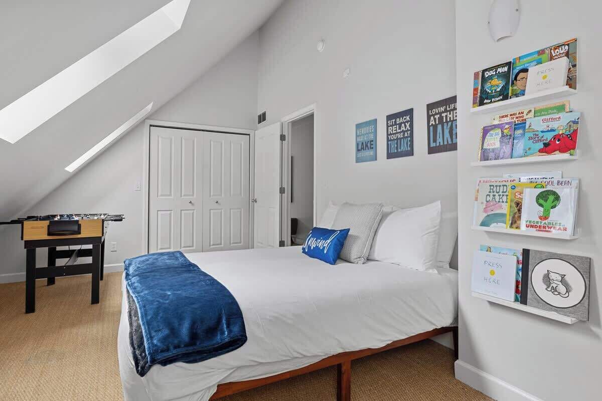 4 bedrooms, iron/ironing board, travel cot, WiFi