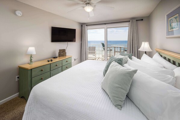 2 bedrooms, iron/ironing board, free WiFi, bed sheets - The Palms 505/🌊Gulf Front/ 🏖️Beach Service (Fort Walton Beach)