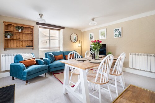 Host Stay Moorland Cottage