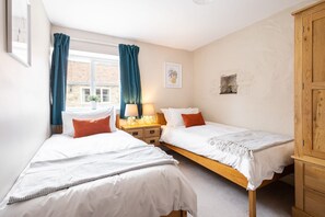 House | 2 bedrooms - Host Stay Moorland Cottage (York)