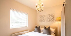 Ferienhaus | 2 Schlafzimmer, Schreibtisch, Bügeleisen/Bügelbrett, Internetzugang