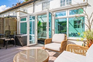 Ferienhaus | 2 Schlafzimmer, Schreibtisch, Bügeleisen/Bügelbrett, Internetzugang