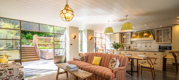 Ferienhaus | 5 Schlafzimmer, Schreibtisch, Bügeleisen/Bügelbrett, Internetzugang