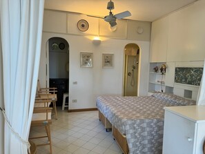 Apartment | 1 bedroom, Internet