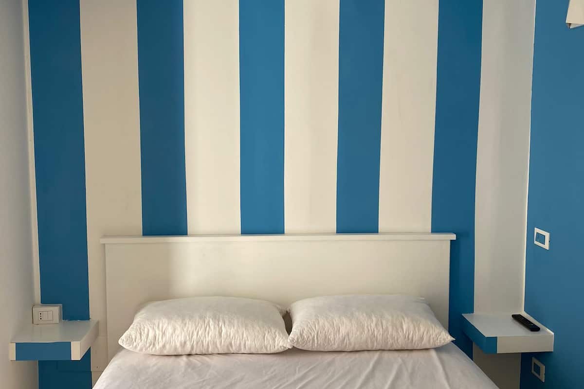 Economy Double Room, 1 Bedroom, Private Bathroom, Ground Floor | Premium bedding, pillowtop beds, minibar, desk