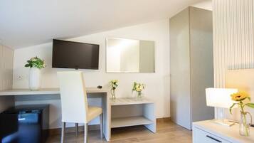 1 bedroom, in-room safe, free WiFi