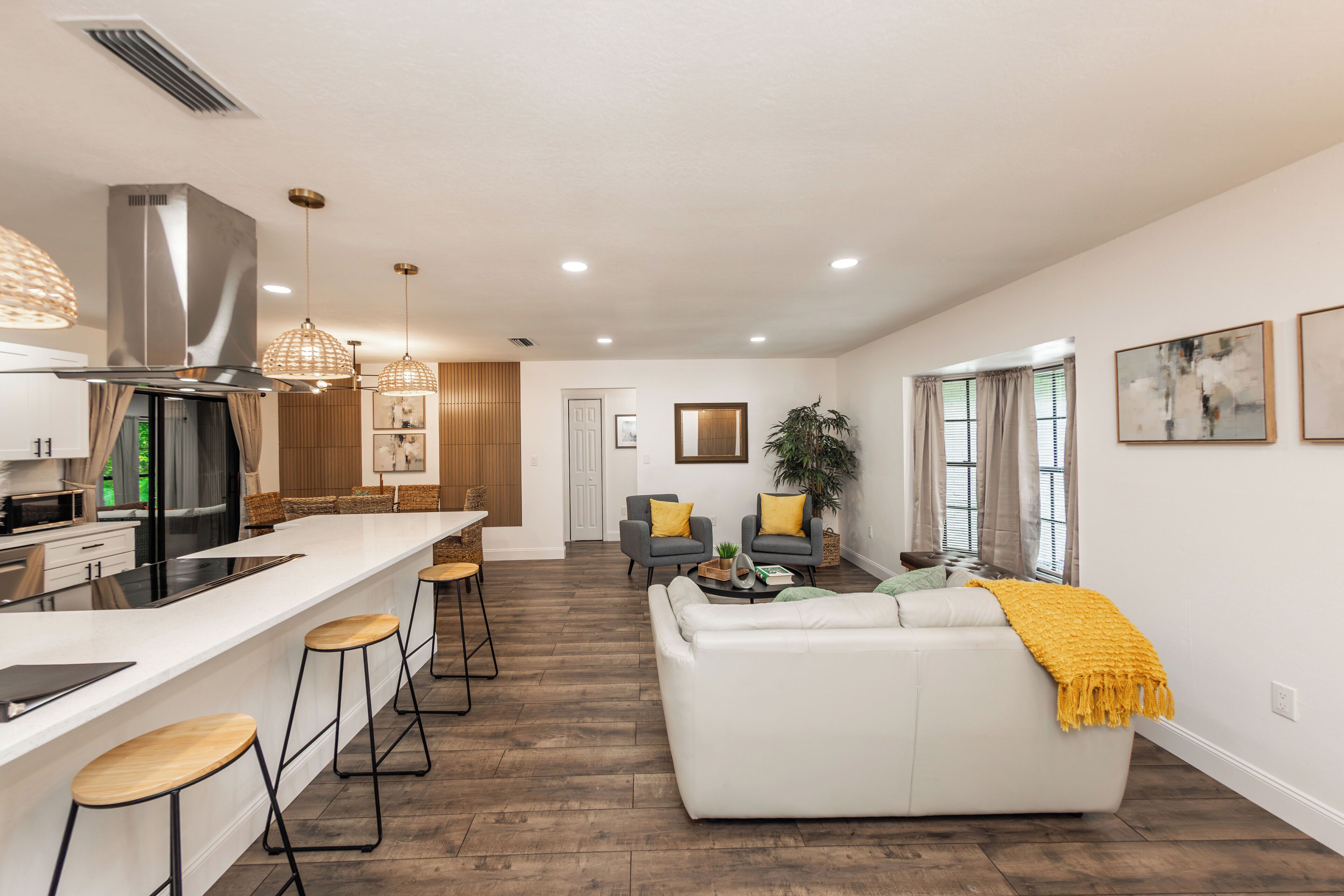 Luxury Home Near Parks & Beach Great Location