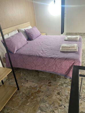1 bedroom, iron/ironing board, WiFi, bed sheets - Dora House Napoli (Napoli)