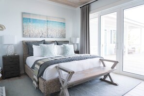 5 chambres, coffre-fort, bureau, fer et planche à repasser