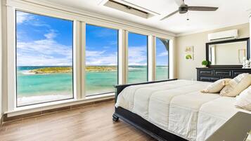 7 chambres, coffres-forts dans les chambres, bureau