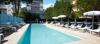 Holiday apartment mit Klimaanlage und Pool