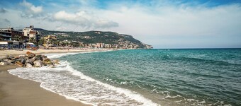 Holiday apartment mit Klimaanlage und Pool