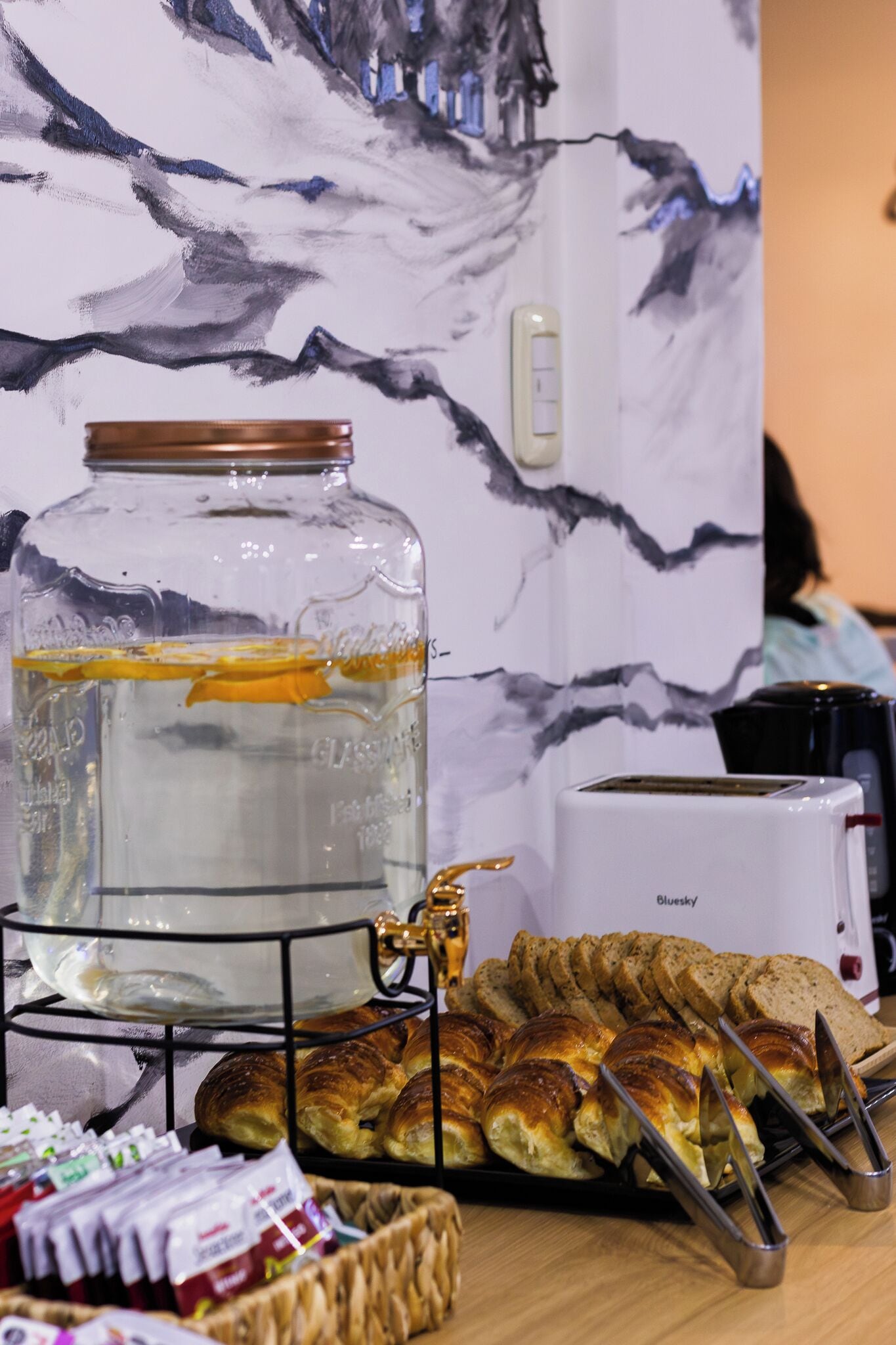 Free daily self-serve breakfast