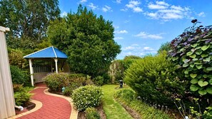 Property grounds - Anne's Retreat - Busselton (West Busselton)