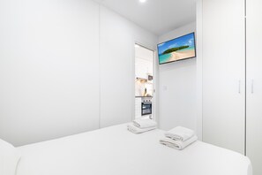 1 bedroom, iron/ironing board, free WiFi, bed sheets
