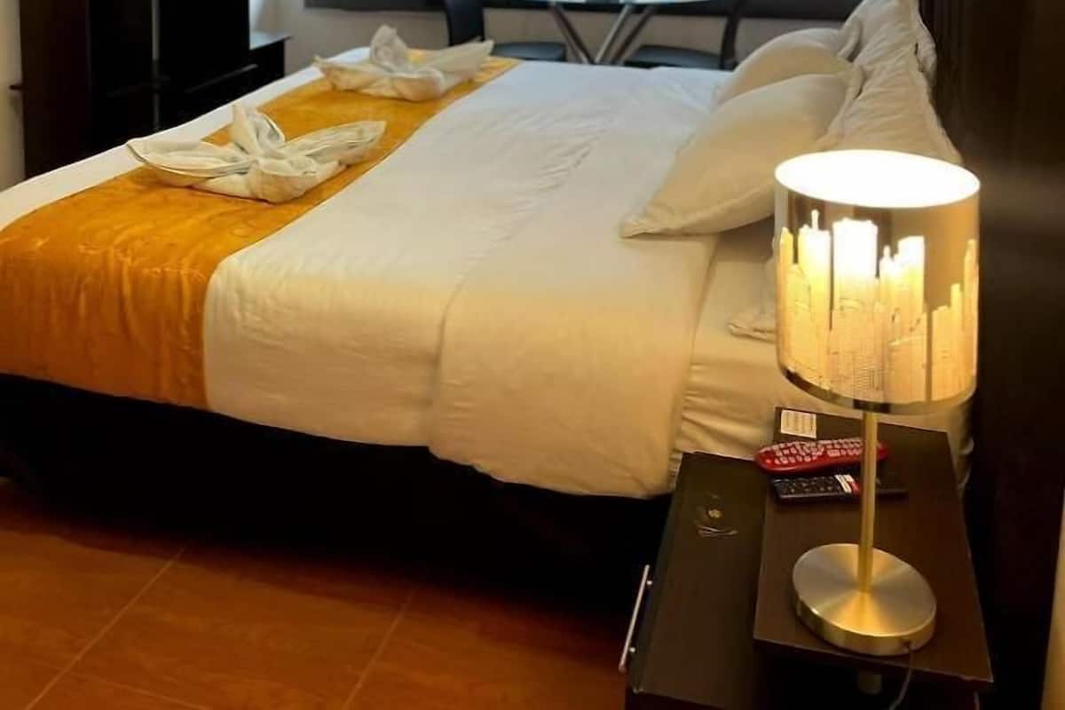 Desk, laptop workspace, iron/ironing board, free WiFi