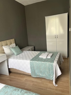 Apartamento familiar | 2 dormitorios, escritorio, wifi gratis y ropa de cama