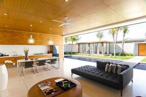 Interior - One Eleven Retreat (Bali)