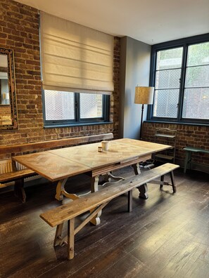 Dining - Large cool 2-bed in Clerkenwell (London)