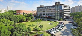 Vanilla Garden Hotel