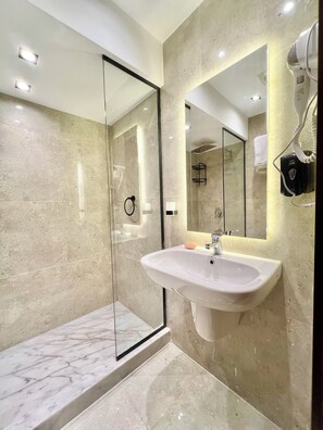 Bathroom - Gaia Pyramids View INN (Giza)
