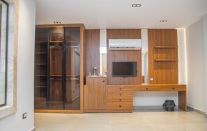 Executive Suite Panoramic Pyramids View | 迷你吧、客房内保险箱、遮光窗帘、隔音