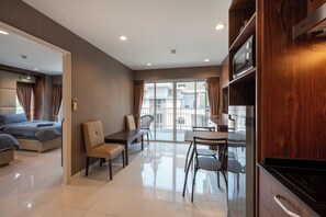 舒適公寓 | 筆電工作空間、免費無線上網、床單