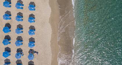 Mythos villa 6,pool,Walking distance to beach