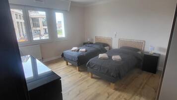 4 bedrooms, iron/ironing board, travel cot, free WiFi
