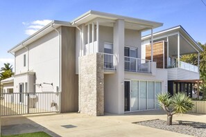 Exterior - Terrific Pet Friendly Home in Central Dunsborough (Dunsborough)