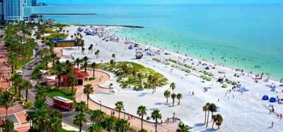 🌞Heated Pool and Jacuzzi Luxury Beach Getaway🌞