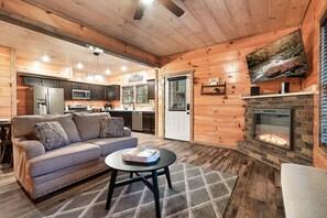 Smart-TV, peis, videospill og fotballspill