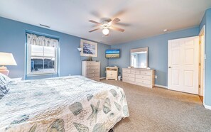 4 soverom, strykejern/-brett, wi-fi og sengetøy