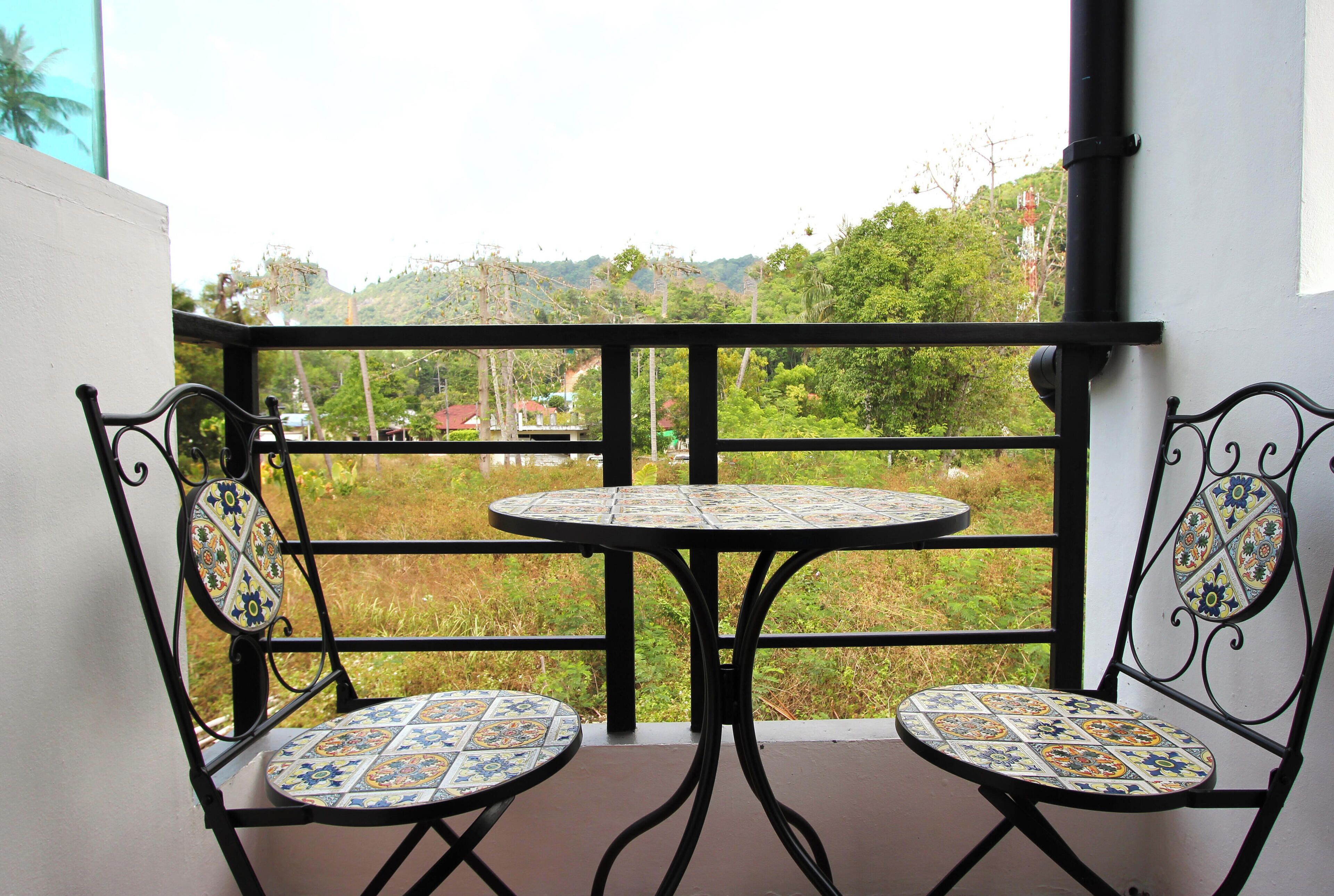 华丽开间, 山景 | 阳台