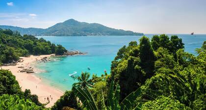 Kamala Havana Hotel and Cafe