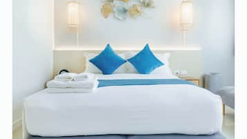 Deluxe Studio, Hill View | Premium bedding, down comforters, pillowtop beds, free minibar