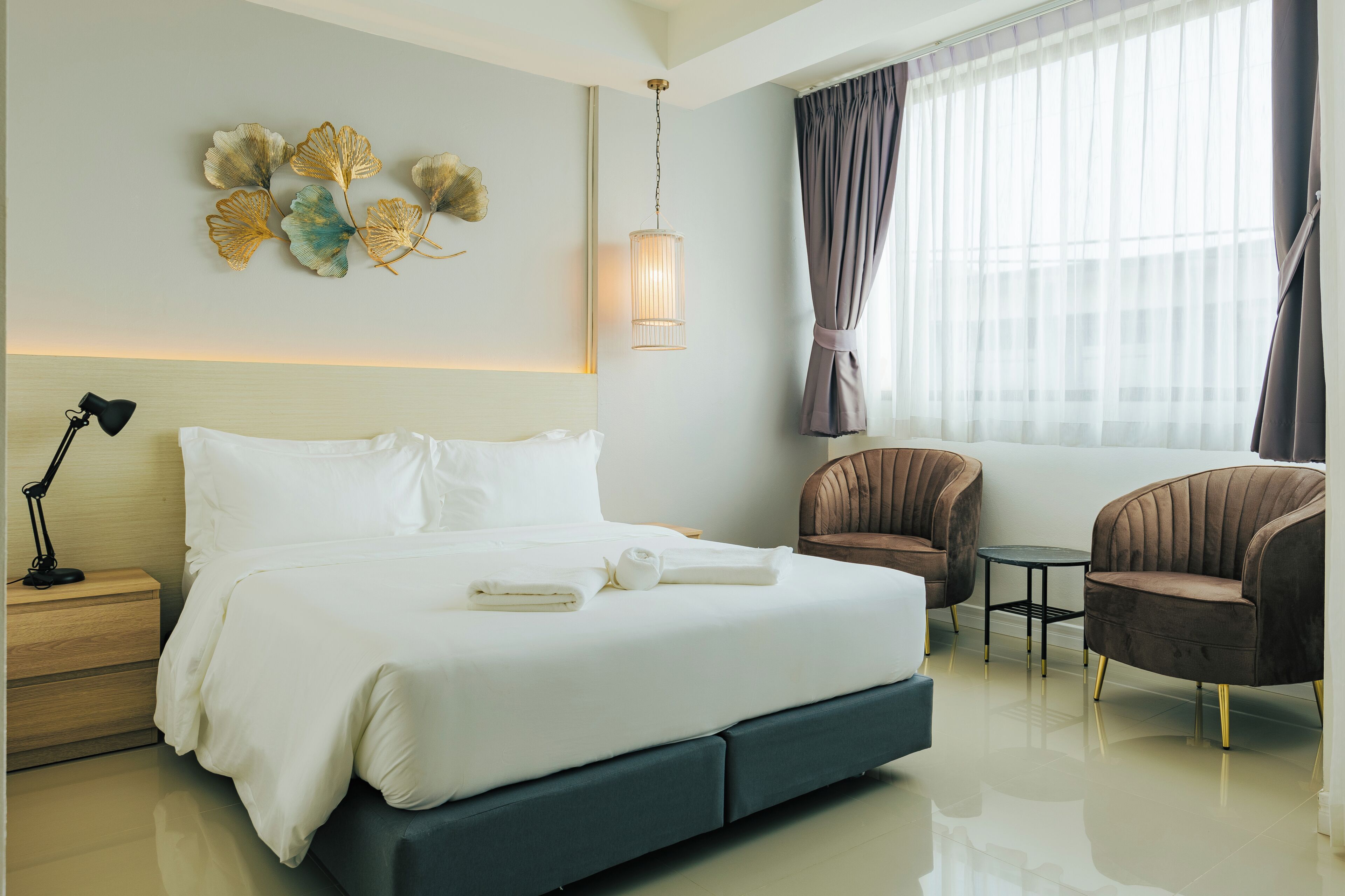 Quarto superior, para não fumantes, vista para a cidade | Roupas de cama premium, edredons de pluma, camas com colchões pillow-top
