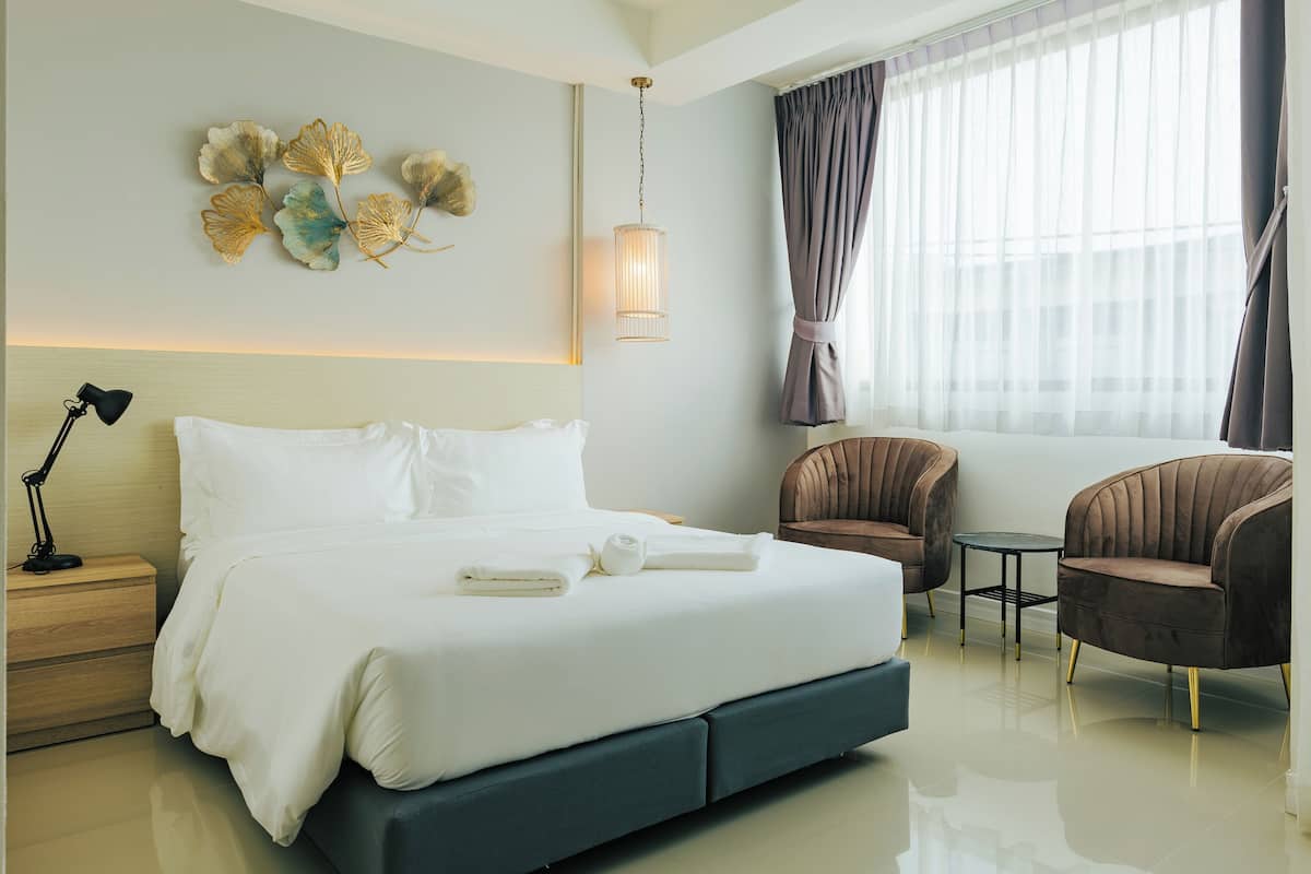 Standard Single Room, City View | Premium bedding, down comforters, pillowtop beds, free minibar