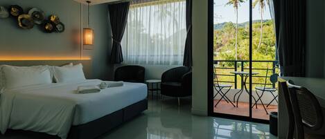 Estudio Deluxe, vista a la colina | Ropa de cama de alta calidad, edredón y camas con pillow-top