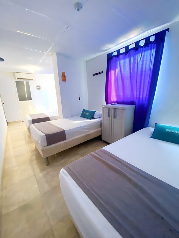 Ameublement personnalisé, Wi-Fi gratuit, draps fournis